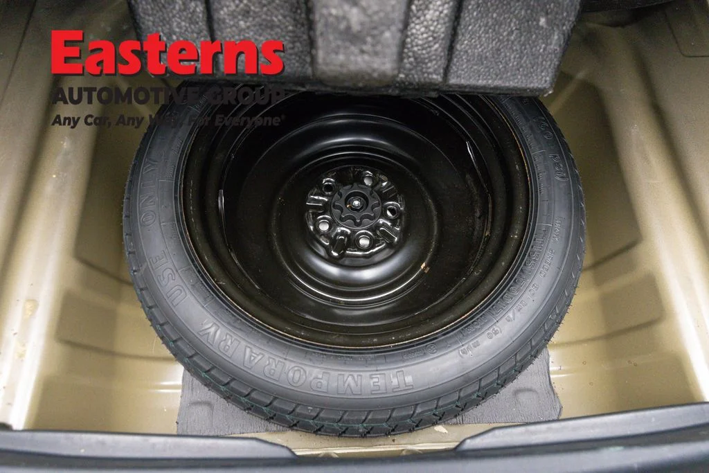 Used 2016 Gray Toyota SE image 21