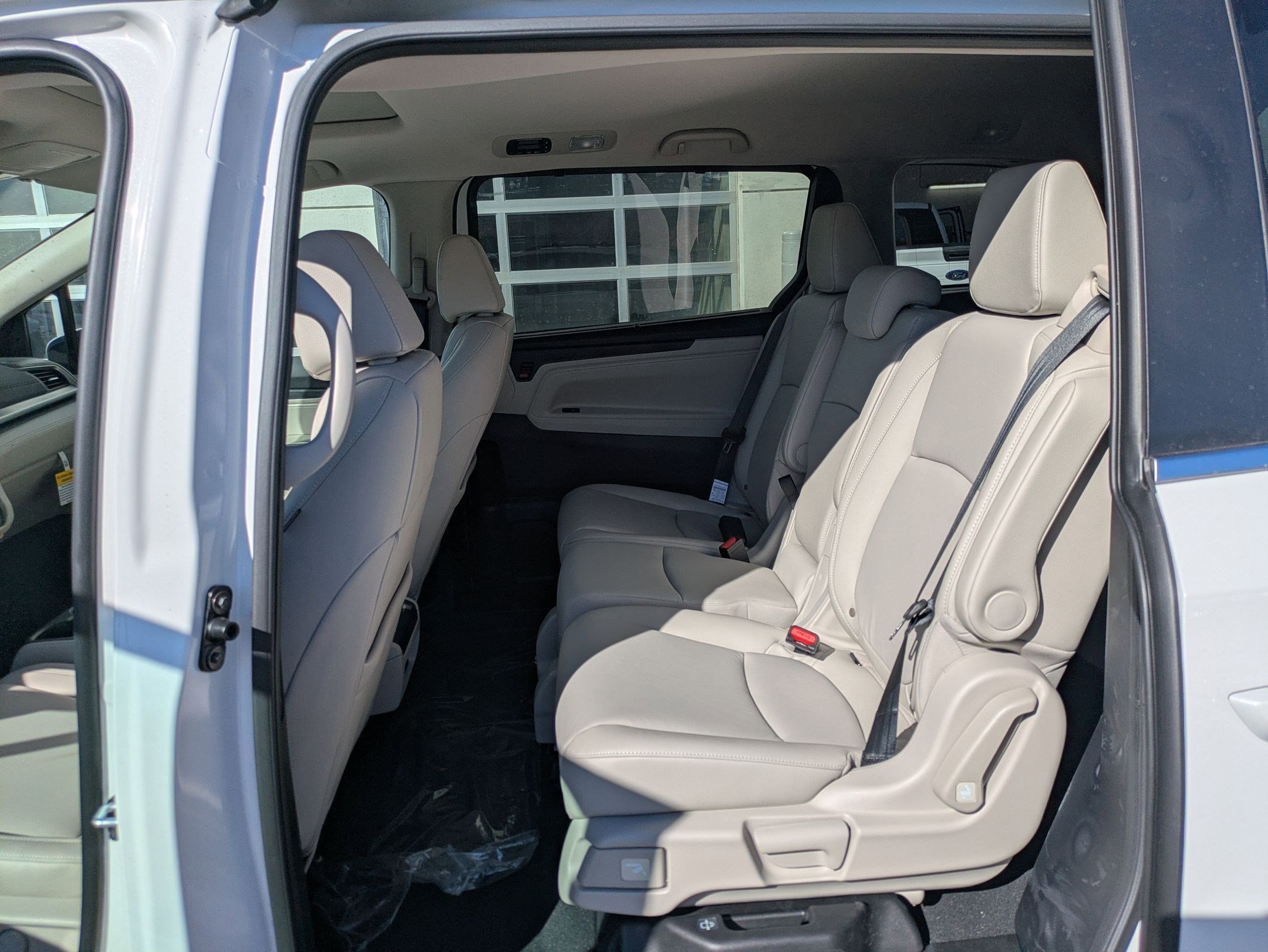 2026 Honda Odyssey EX-L - Photo 14