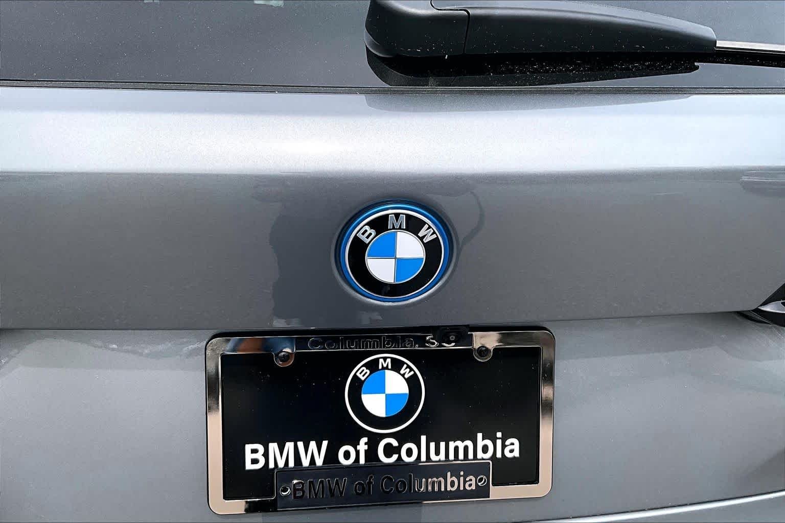 New 2026 Skyscraper Grey Metallic BMW xDrive50e image 15