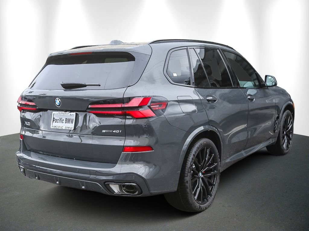 Used 2026 Dravit Grey Metallic BMW sDrive40i image 6