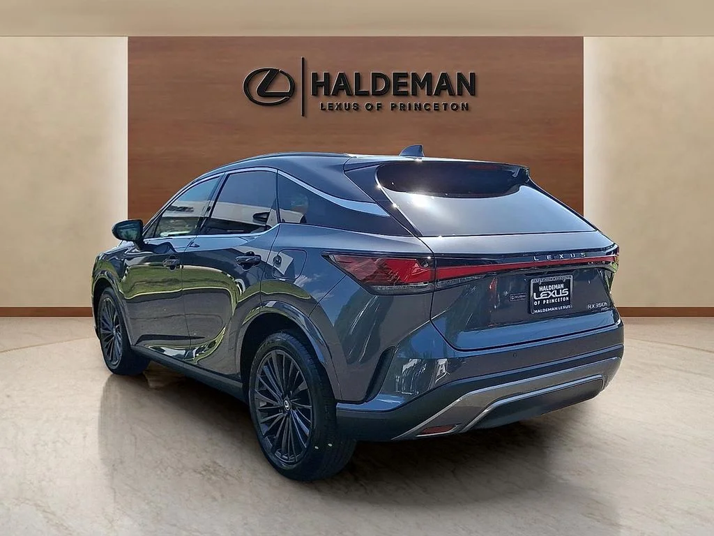 Used 2026 Gray Lexus 350h Premium image 4