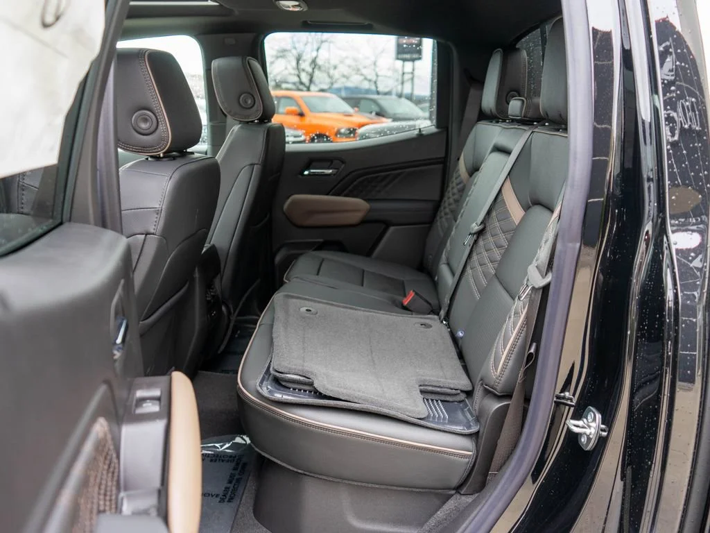 2026 GMC Canyon Denali - Photo 13