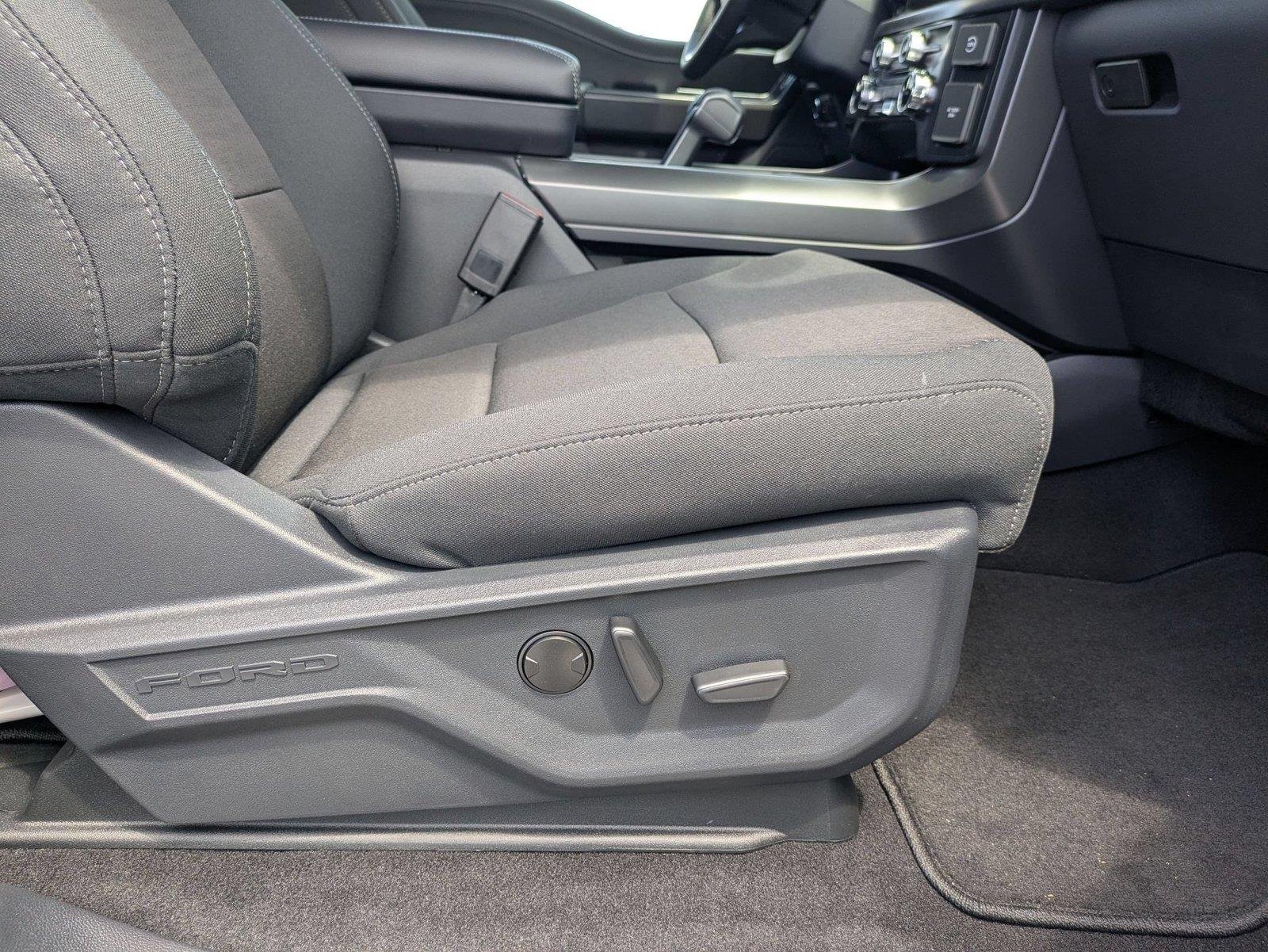 New 2024 Carbonized Gray Metallic Ford XLT image 34