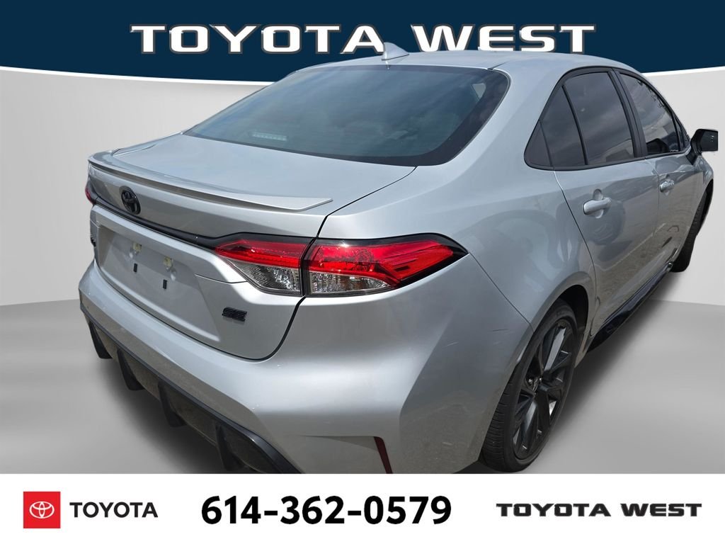 Used 2025  Toyota SE image 7