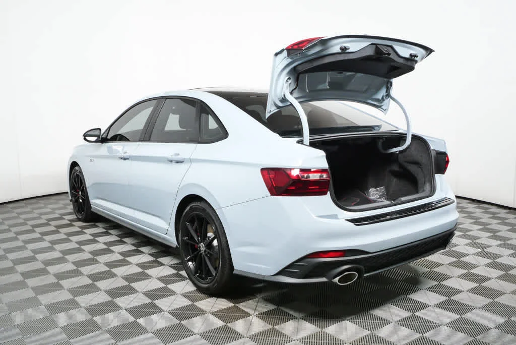 New 2026 Monument Gray w/Deep Black Roof Volkswagen Autobahn image 26