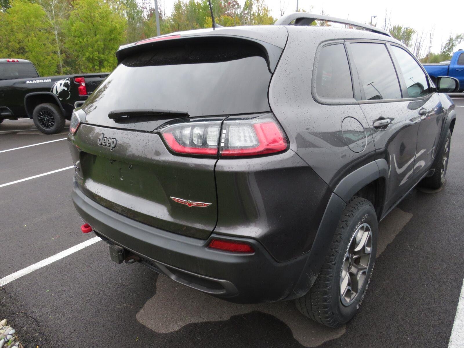 Used 2022 Granite Crystal Metallic Clearcoat Jeep Trailhawk image 15
