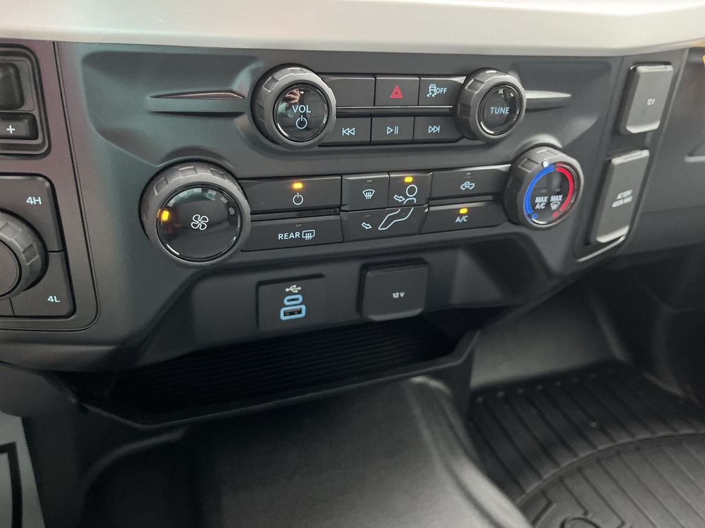 Used 2025 Avalanche Ford XL image 18