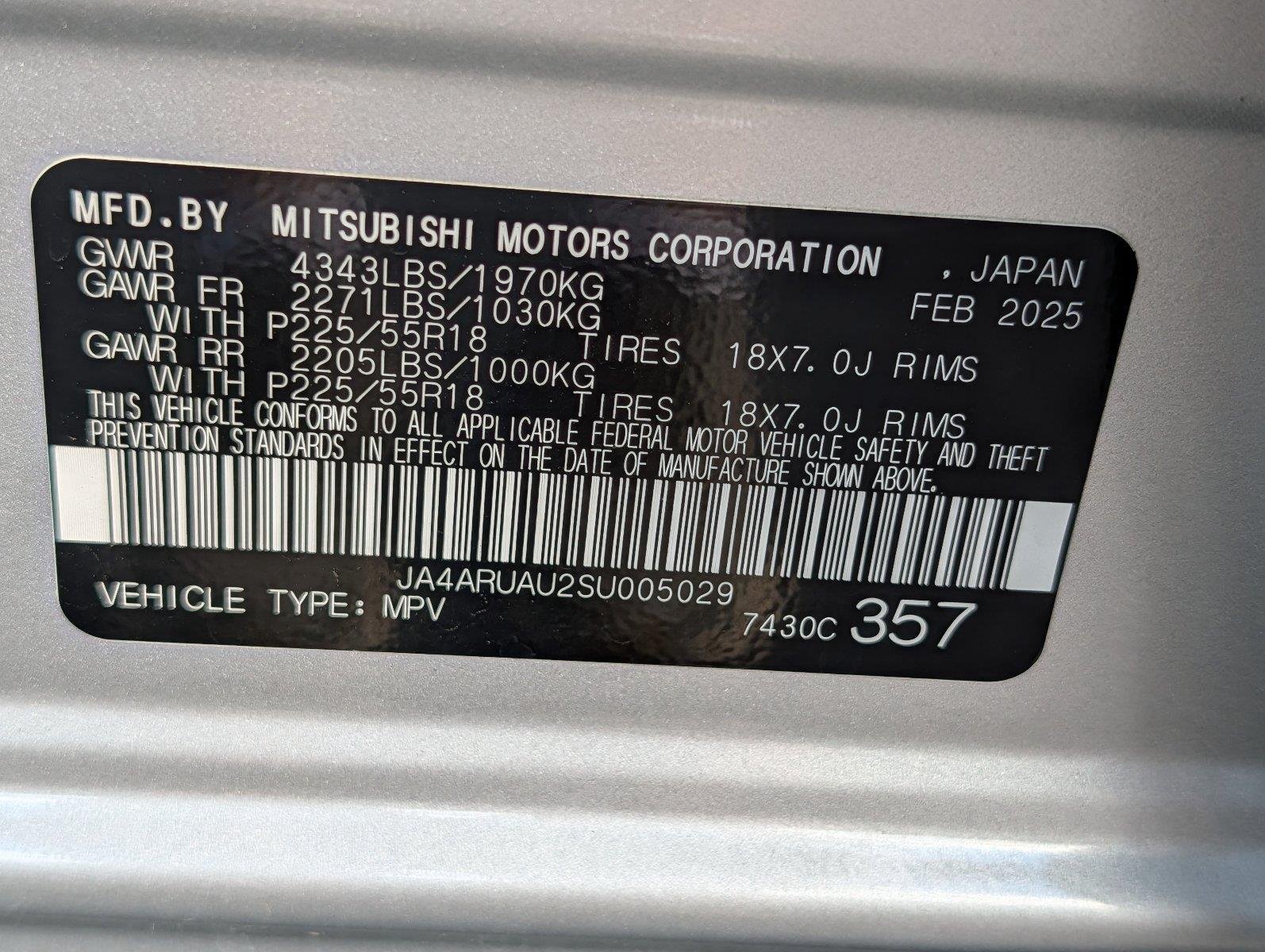 Used 2025 Alloy Silver Metallic Mitsubishi ES image 36