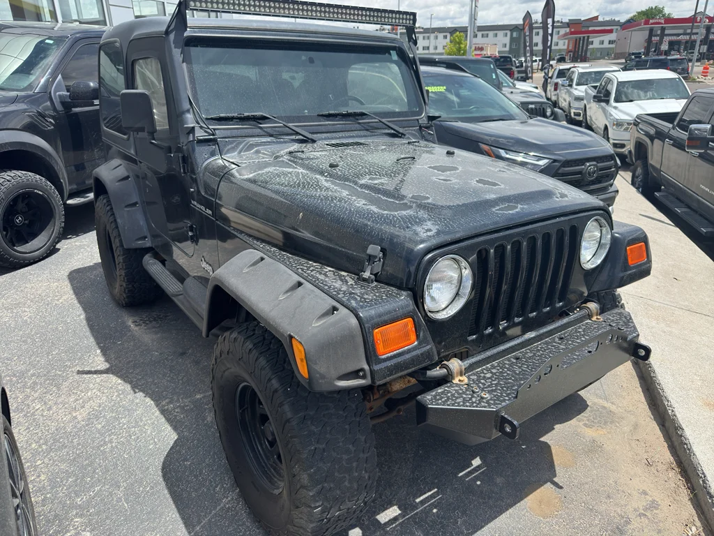 Used 2001 Black Jeep SE image 7