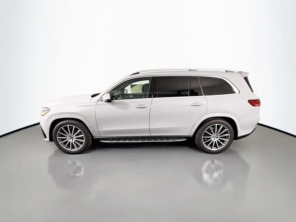 New 2026 White Mercedes-Benz GLS 580 image 4