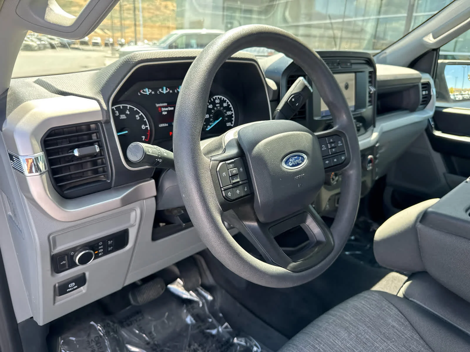 Certified Used 2023 Oxford White Ford XL image 25
