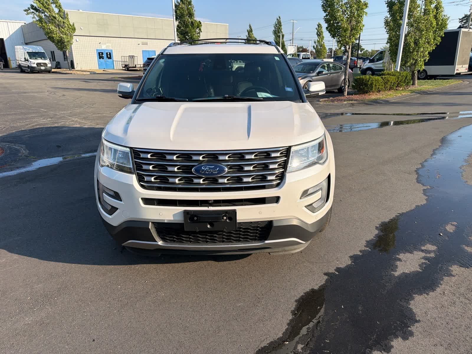 Used 2017 White Platinum Metallic Tri-Coat Ford Limited image 7