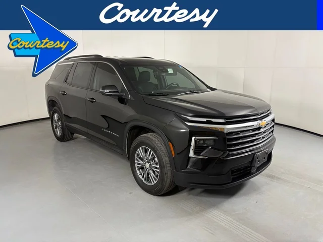 2025 Chevrolet Traverse LT