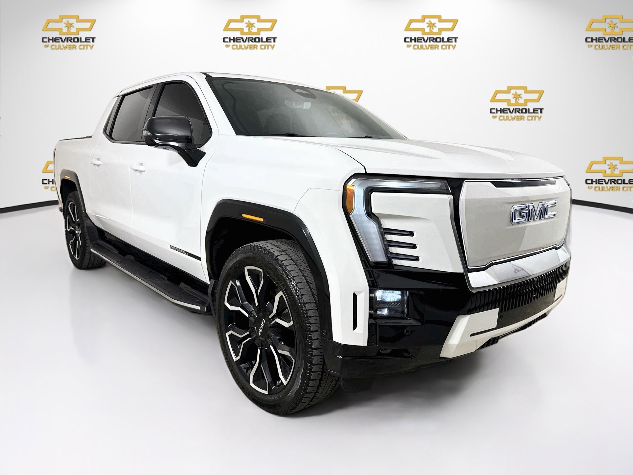 2025 GMC Sierra EV