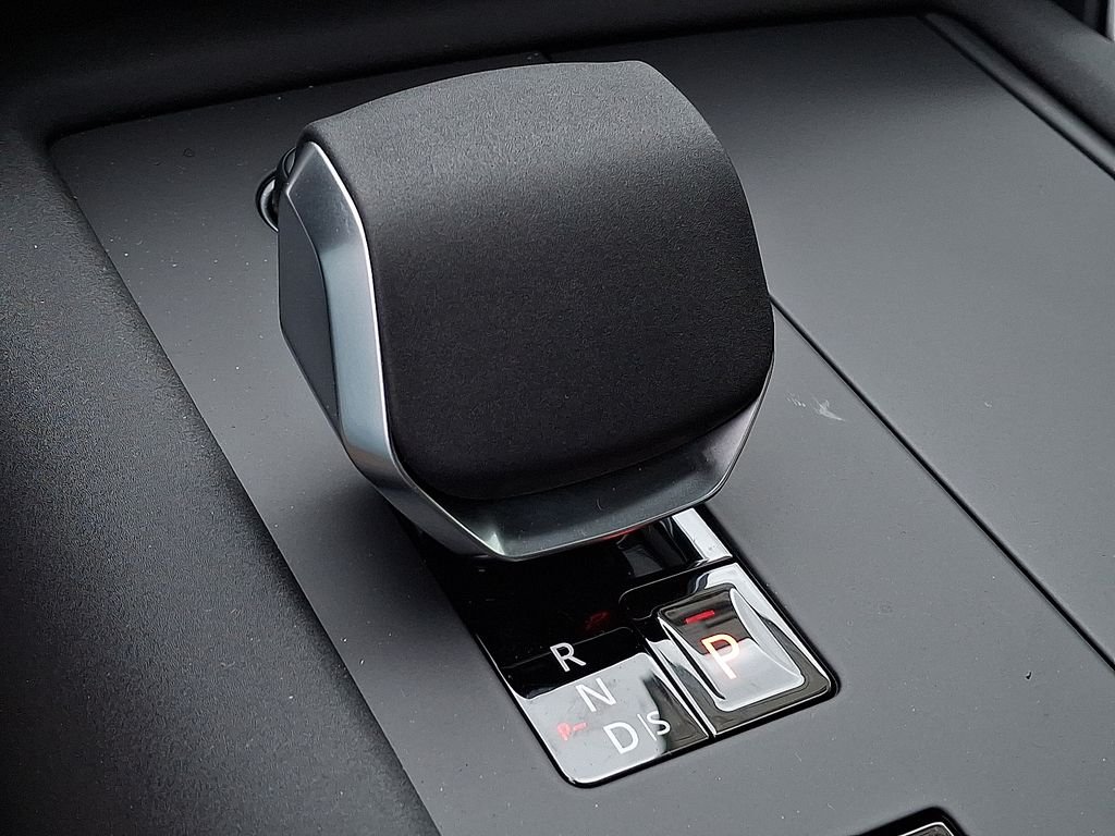 2026 Land Rover Discovery Gemini Edition - Photo 14