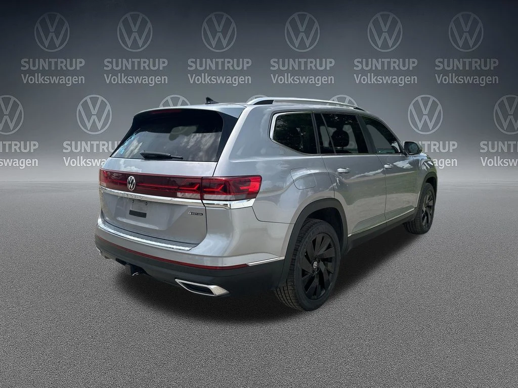 Used 2024 Silver Volkswagen 2.0T SEL image 38