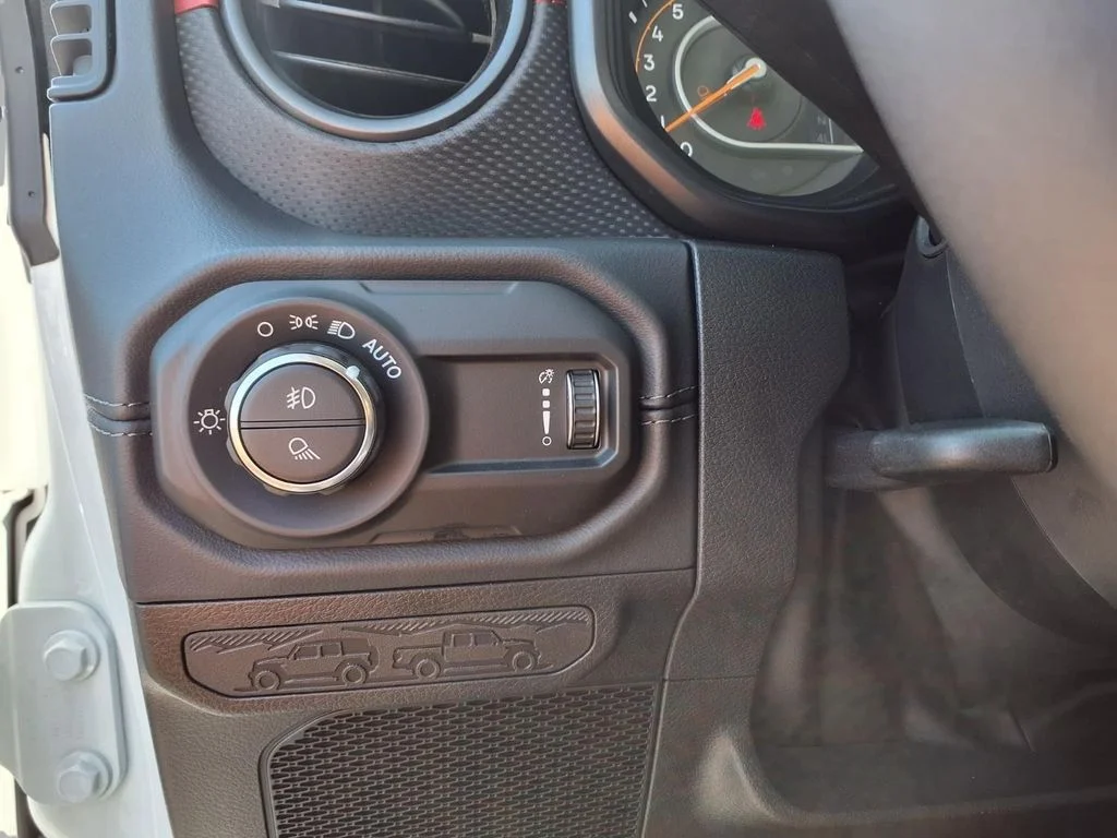Used 2026 White Jeep Rubicon image 15
