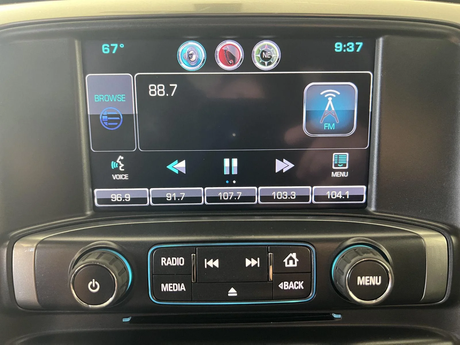 Used 2015 Deep Ocean Blue Metallic Chevrolet LTZ image 16