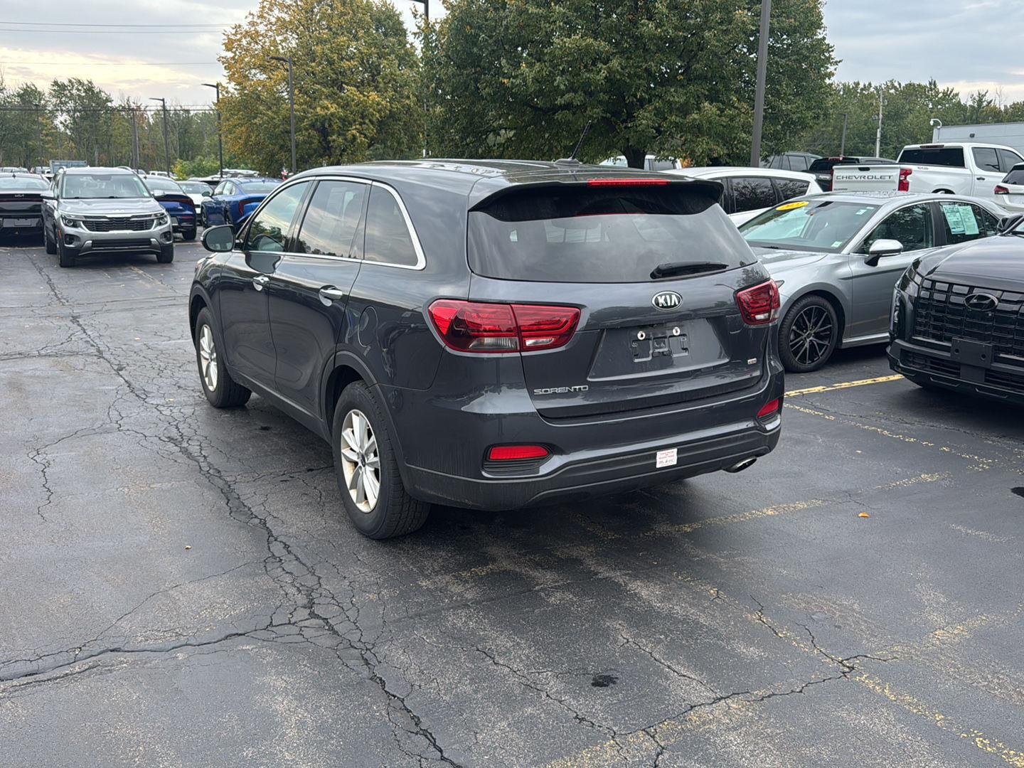 Used 2019 Platinum Graphite Kia LX image 5