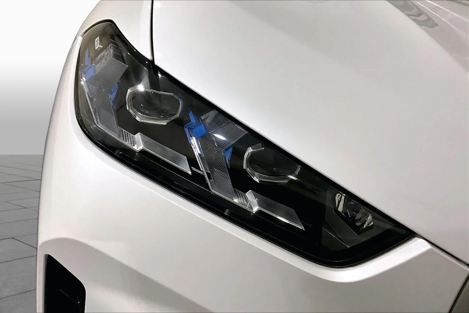 New 2026 Mineral White Metallic BMW M60i image 16