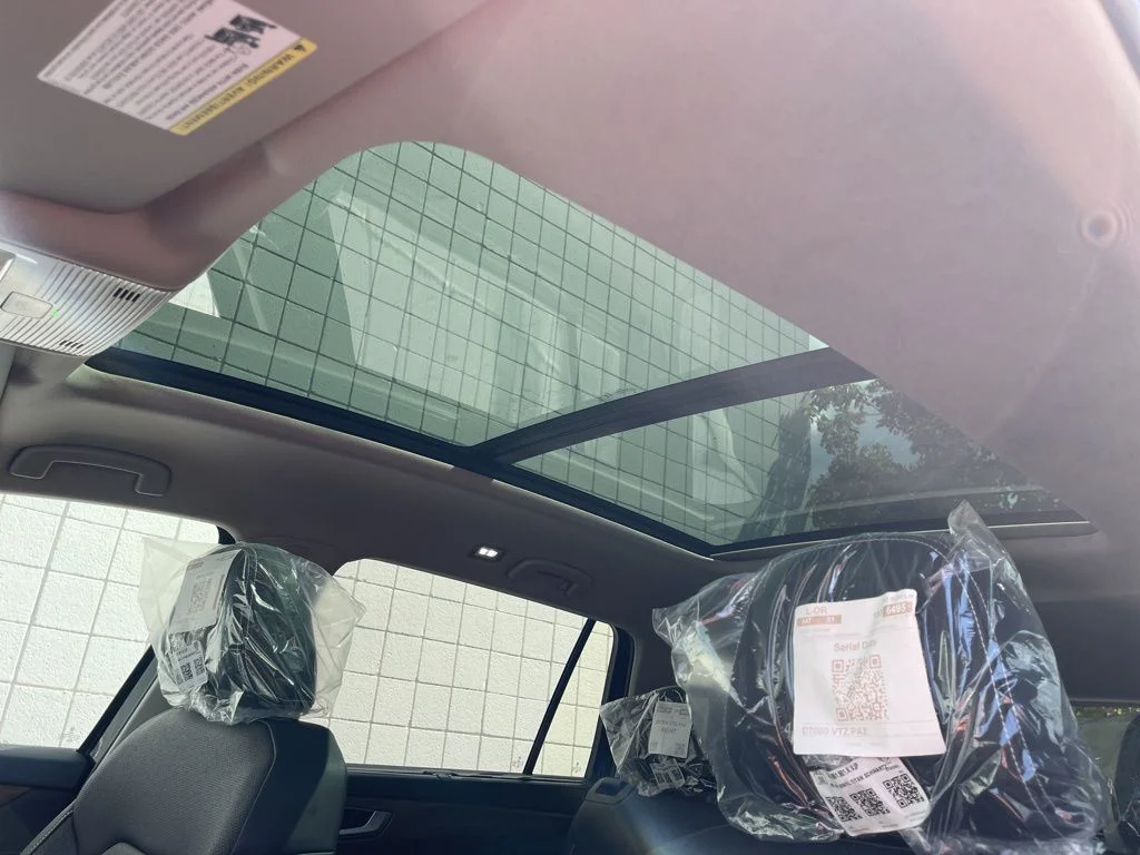 2026 Volkswagen Atlas SE w/Tech - Photo 6