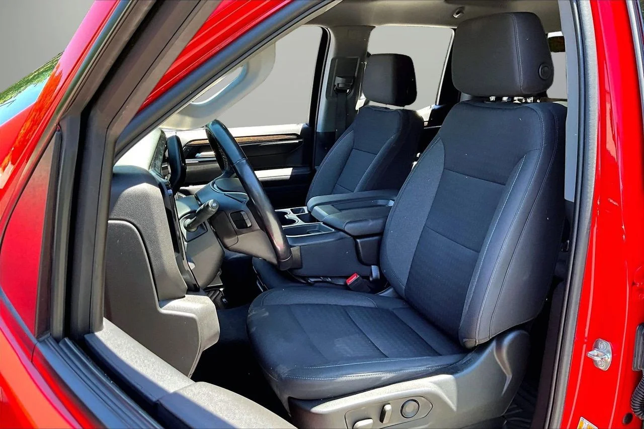 Used 2022 Red GMC Elevation image 21