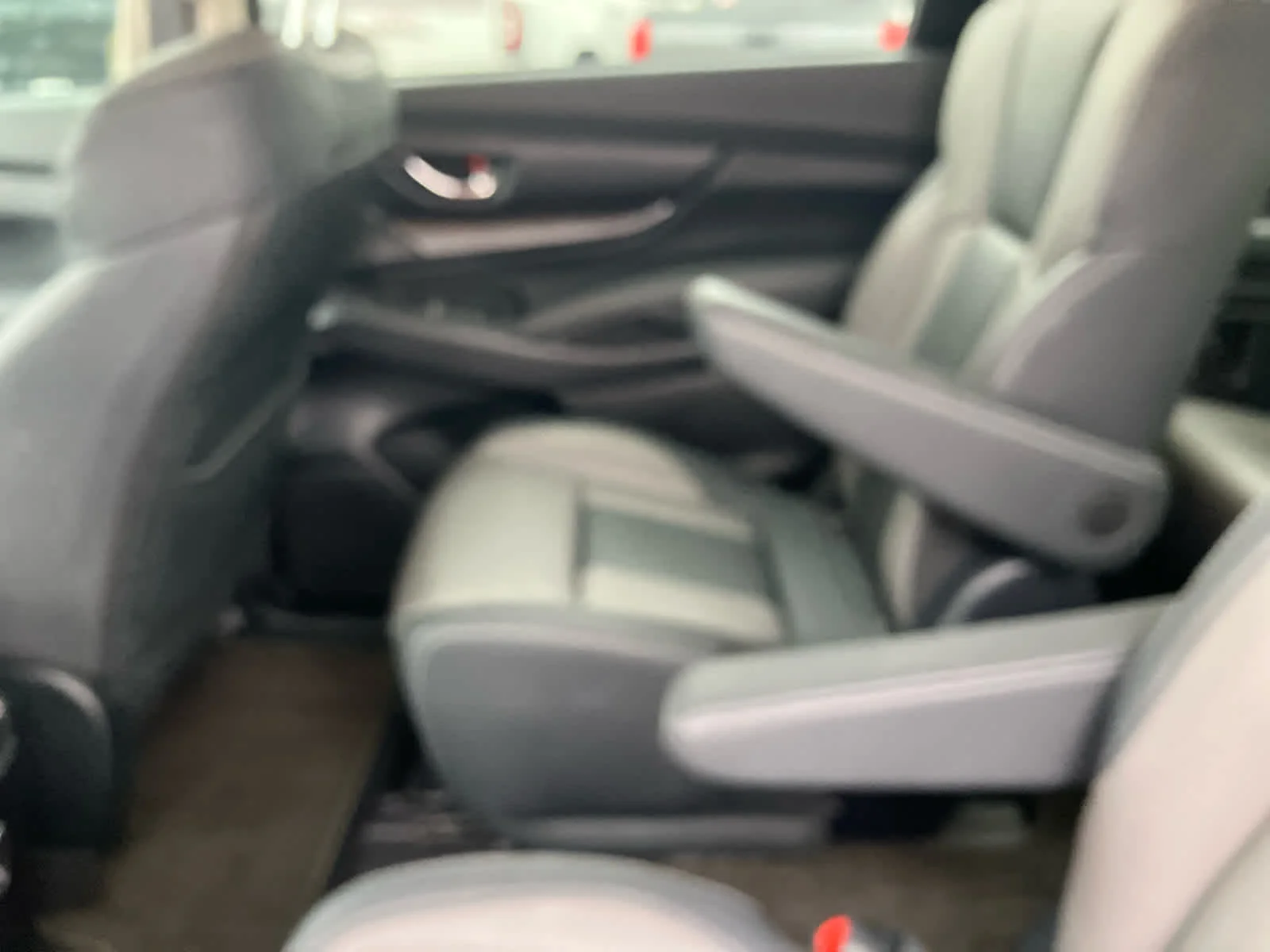 Used 2022 Ice Silver Metallic Subaru Onyx Edition image 36