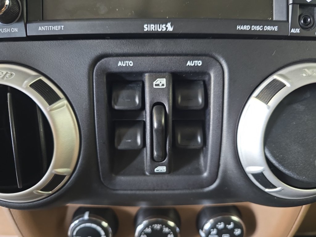 Used 2016 Silver Jeep Unlimited Sahara image 28
