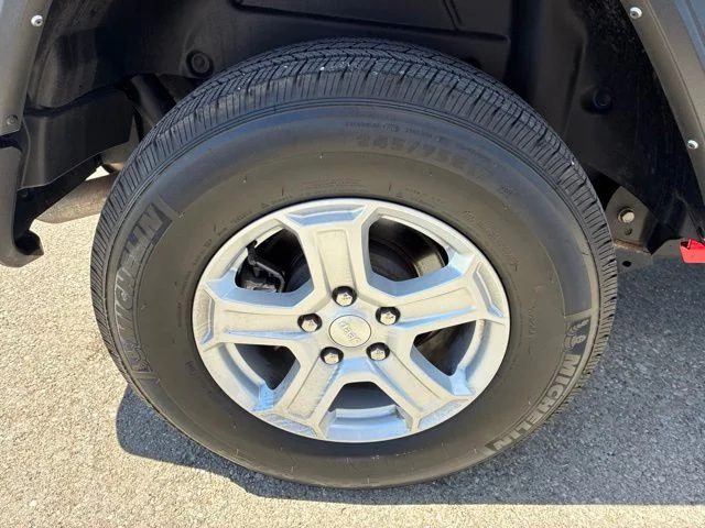 Used 2023 Firecracker Red Clearcoat Jeep Sport S image 11