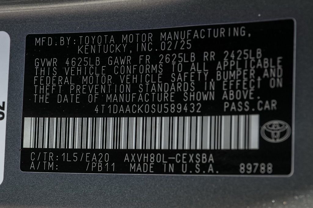 Used 2025  Toyota SE image 38