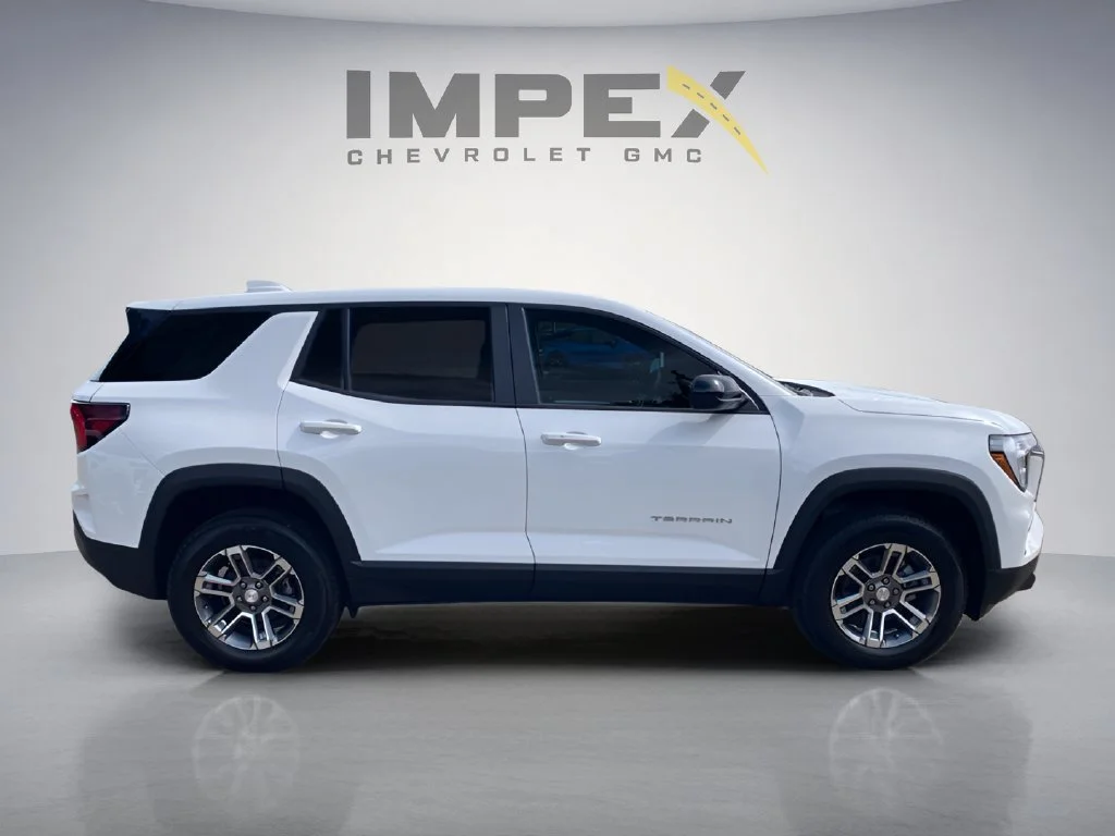 New 2027 Summit White GMC Elevation image 6