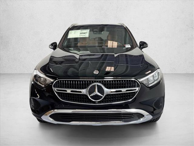New 2026 Black Mercedes-Benz GLC 300 image 32