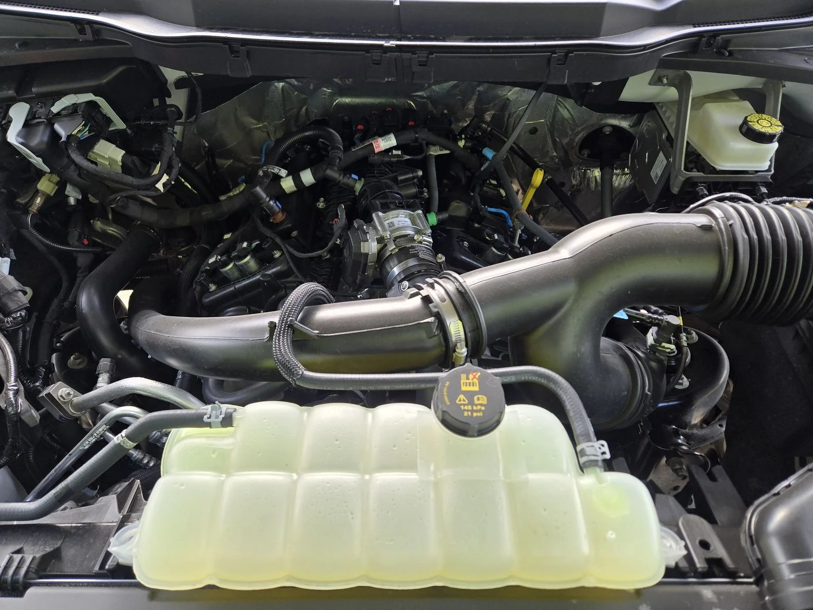 New 2026 Oxford White Ford STX® image 19