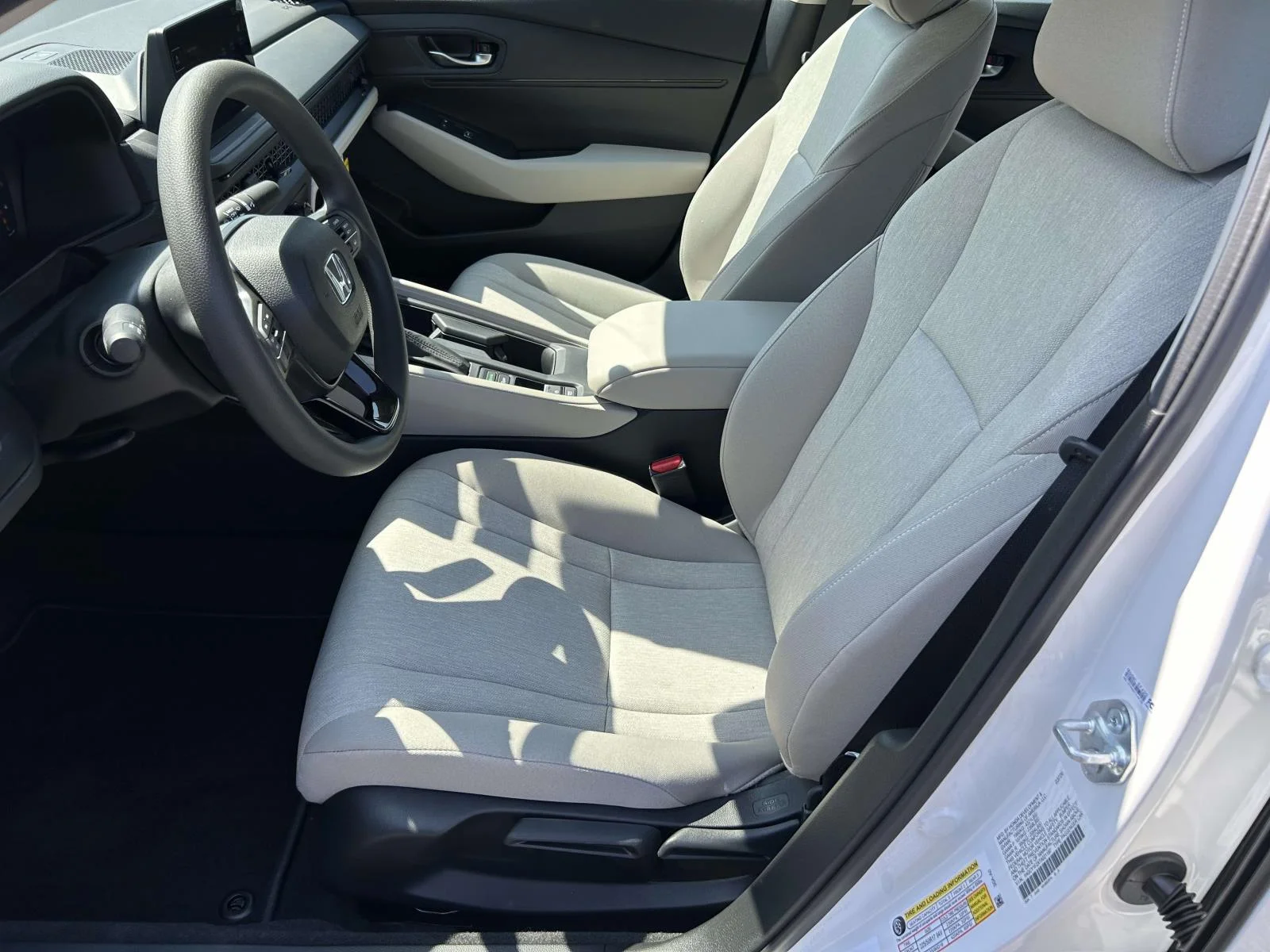 New 2026 Platinum White Pearl Honda LX CVT image 6
