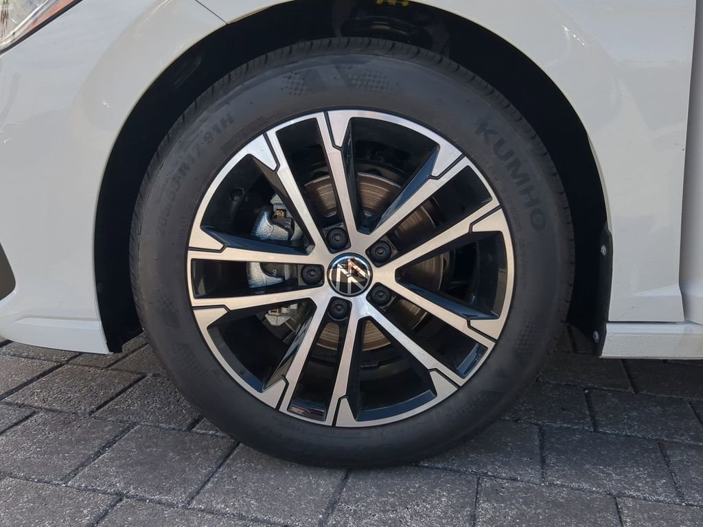 New 2026 White Volkswagen 1.5T Sport image 30