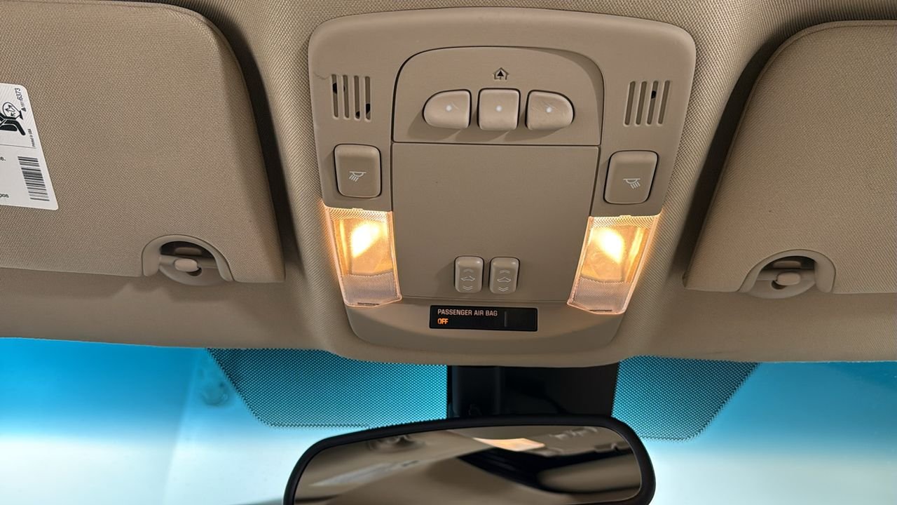 Used 2007 Black Buick CXL image 11
