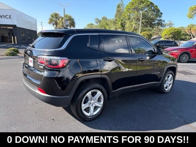 Used 2023 Diamond Black Cry Jeep Sport image 6