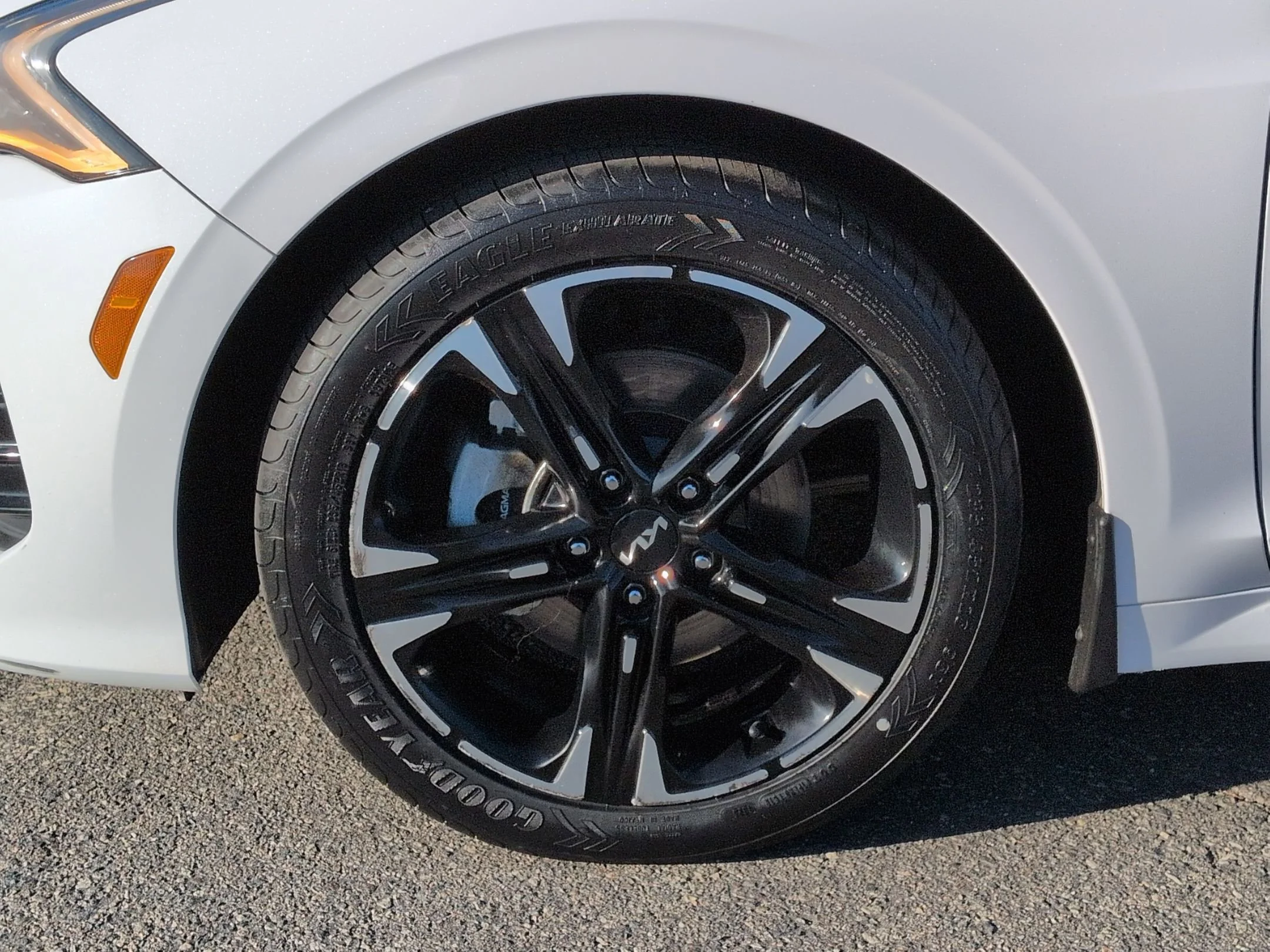2022 Kia K5 GT-Line - Photo 12