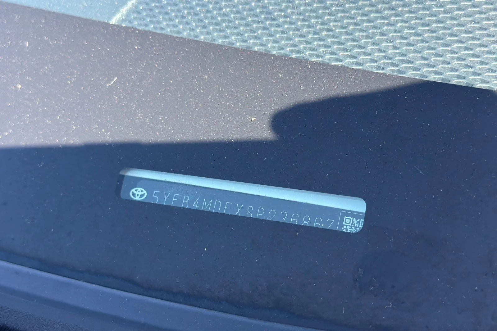 Used 2025 White Toyota LE image 9