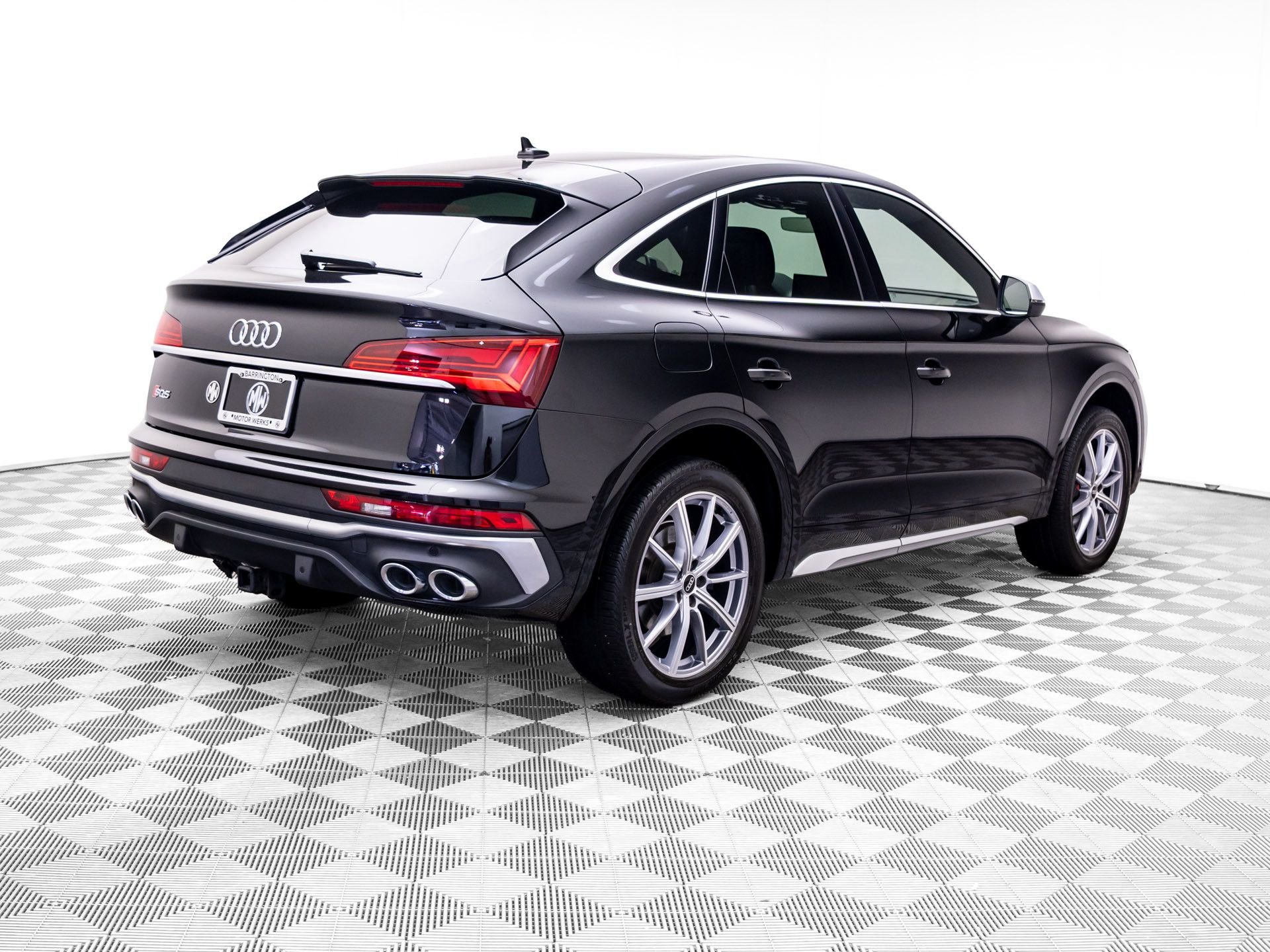 Used 2022 Black Audi Premium Plus image 5