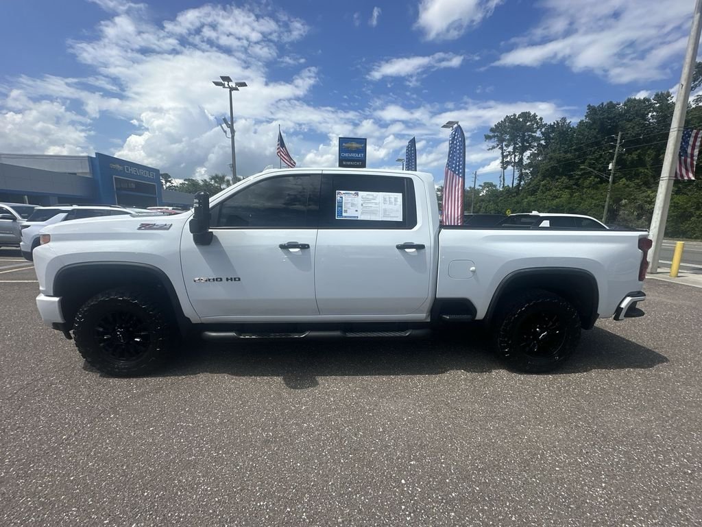 Used 2022 Summit White Chevrolet LTZ image 13