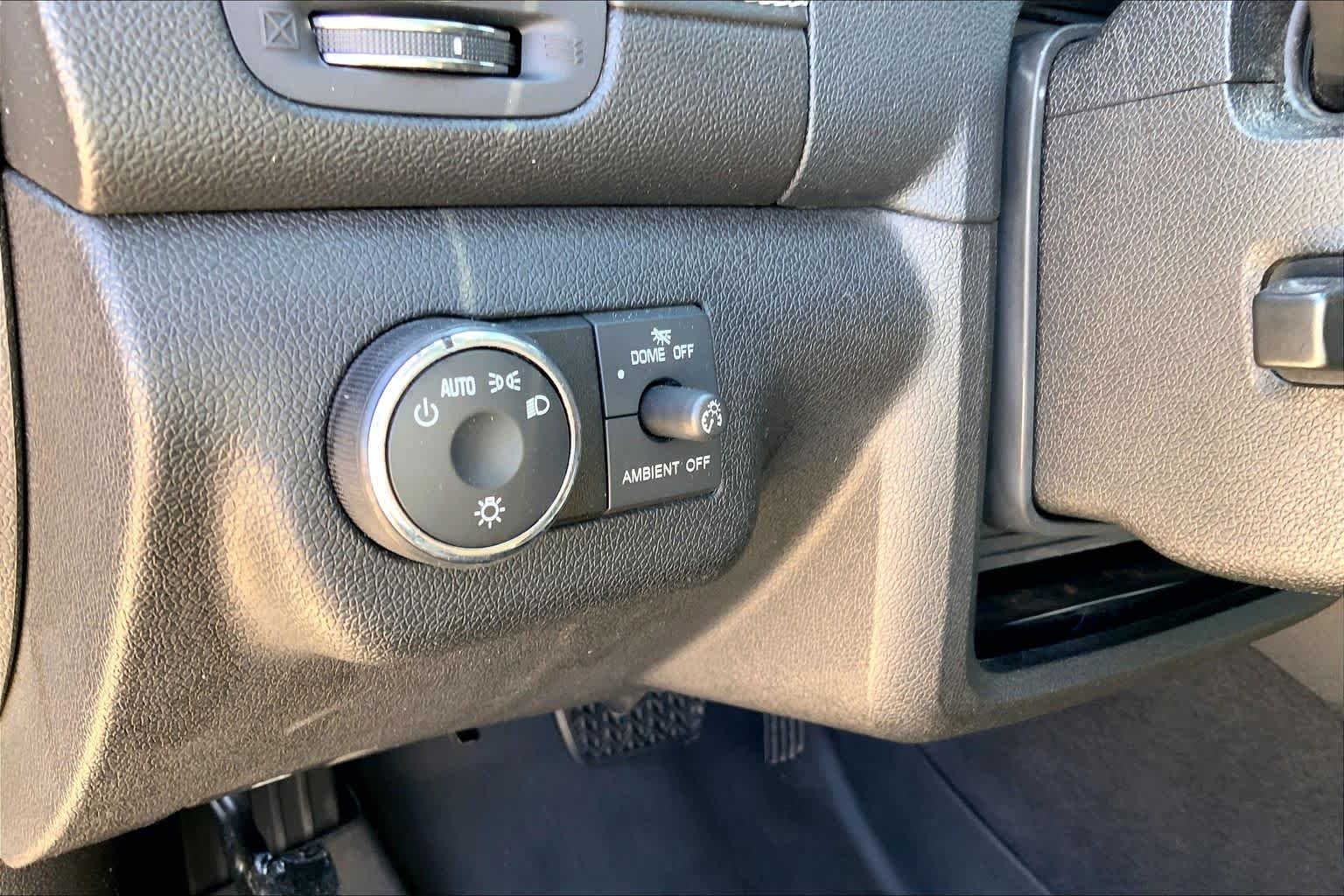 Used 2015 Quicksilver Metallic Buick Premium image 35