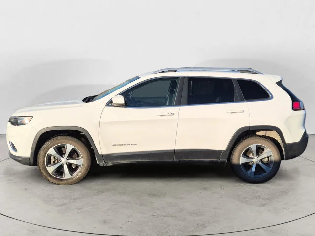 Used 2020 Bright White Clearcoat Jeep Limited image 8