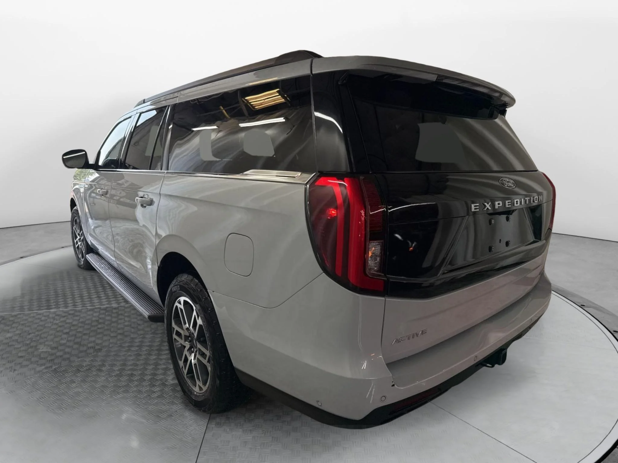 Certified Used 2025 Space Silver Ford Active image 3