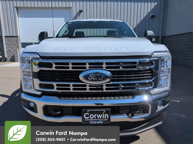 New 2026 Oxford White Ford XL image 8