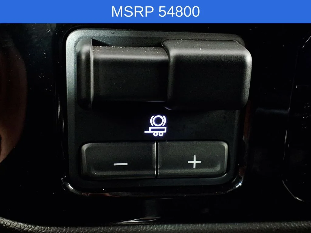 Used 2025 White Chevrolet LTZ image 22