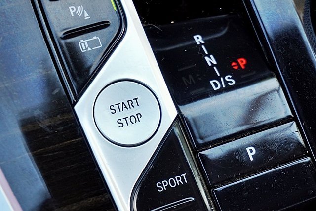 Used 2025 White BMW xDrive50e image 41