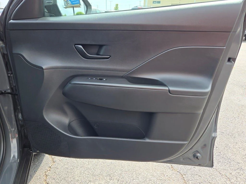 Used 2025 Gray Hyundai SE image 6