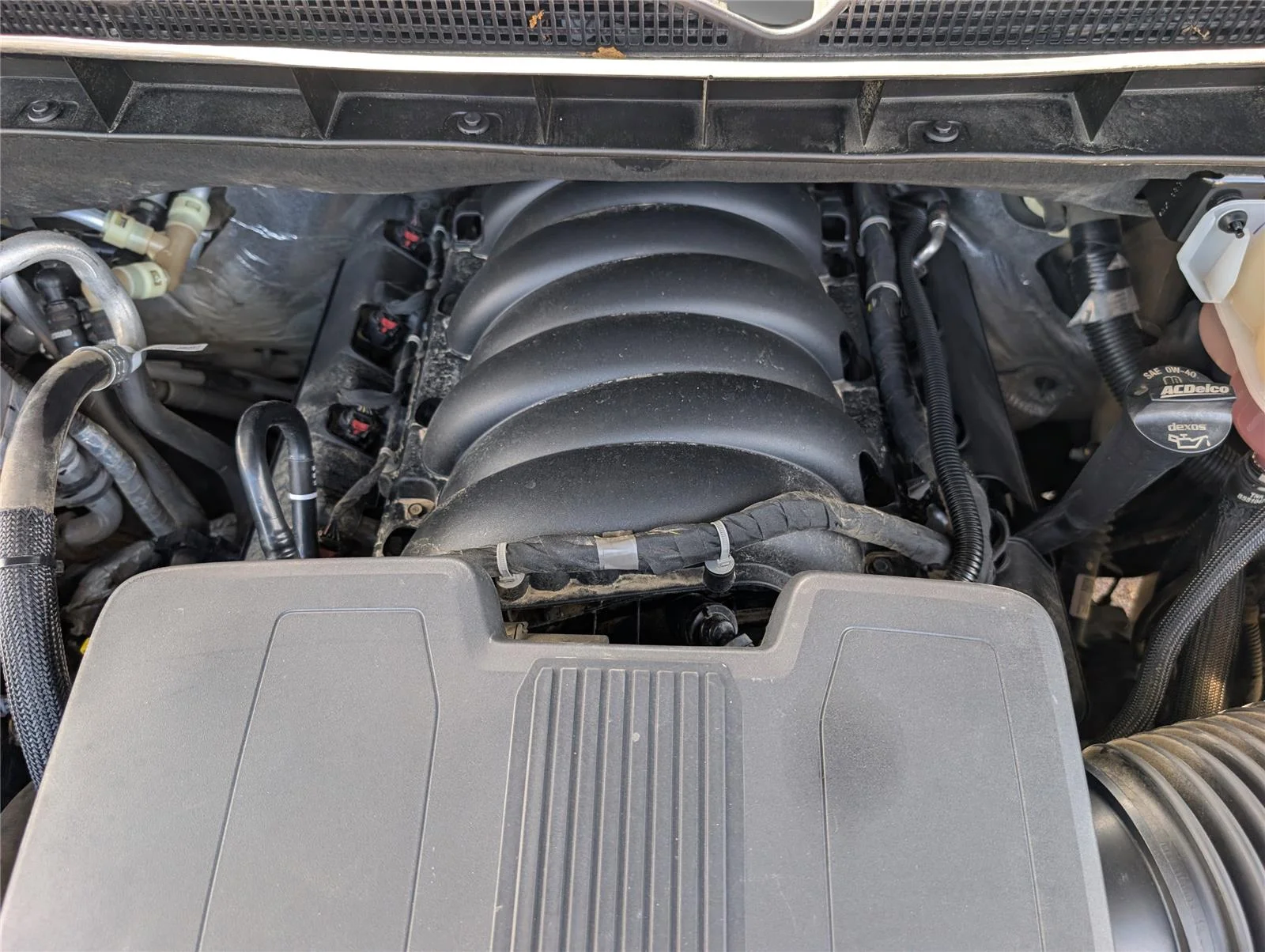 Used 2023 Sterling Metallic GMC AT4 image 38