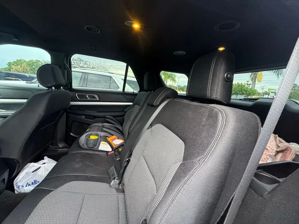 Used 2017 Red Ford XLT image 7